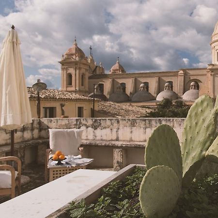 Palazzo Trigona Suites نوتو المظهر الخارجي الصورة